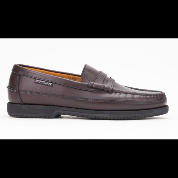 Men's Mephisto Cap Vert Loafers in Wine